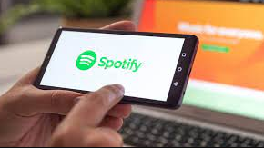 How to fix Spotify skipping or pausing?