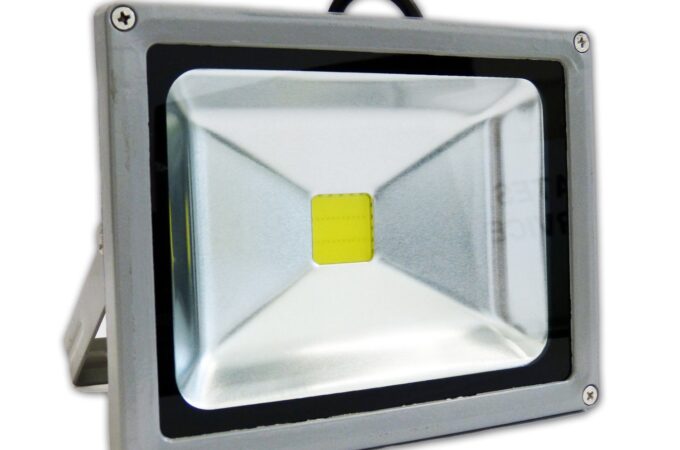 Choosing a 200w LED Flood Light Supplier